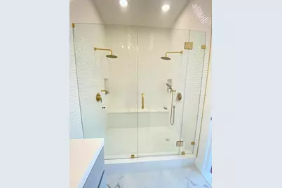192A Bowers St, Jersey City, NJ 07307 - Photo 11