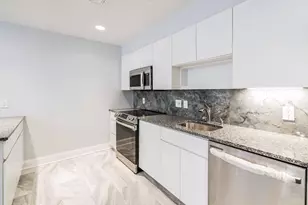 207 Shearwater Ct W, Jersey City, NJ 07305 - Photo 9