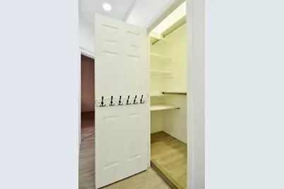 885 Broadway #3, Bayonne, NJ 07002 - Photo 19