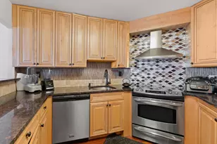 719 Harmon Cove Tower, Secaucus, NJ 07094 - Photo 5