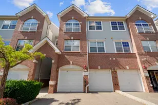 92 Lyon Ct, Jersey City, NJ 07305 - Photo 1
