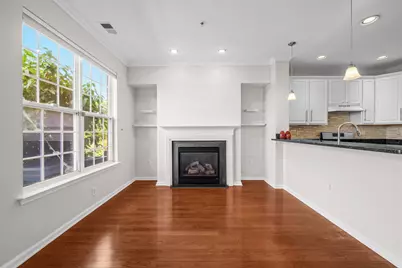 92 Lyon Ct, Jersey City, NJ 07305 - Photo 5