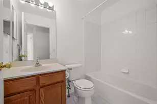 92 Lyon Ct, Jersey City, NJ 07305 - Photo 19