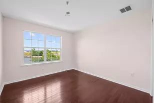 92 Lyon Ct, Jersey City, NJ 07305 - Photo 13