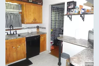 20 Seiler Ct, Little Ferry, NJ 07643 - Photo 5