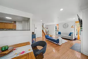 180 Blue Heron Dr, Secaucus, NJ 07094 - Photo 11