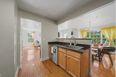 180 Blue Heron Dr #180, Secaucus, NJ 07094 - Photo 17