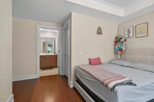 100 Eton Row, Weehawken, NJ 07086 - Photo 31