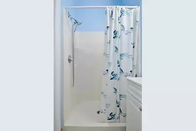 604 Avenue A, Bayonne, NJ 07002 - Photo 11