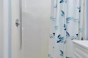 604 Avenue A, Bayonne, NJ 07002 - Photo 11