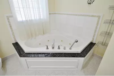 604 Avenue A, Bayonne, NJ 07002 - Photo 17