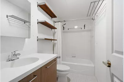 207 Shearwater Ct West #17, Jersey City, NJ 07305 - Photo 29