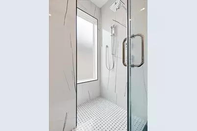 437 Ogden Ave #2R, Jersey City, NJ 07307 - Photo 19