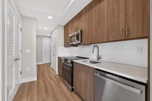 72 Vroom St, Jersey City, NJ 07306 - Photo 1
