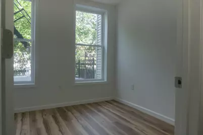 576 Newark Ave #1R, Jersey City, NJ 07306 - Photo 9
