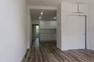 576 Newark Ave, Jersey City, NJ 07306 - Photo 7