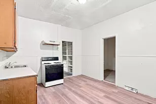 102 Claremont Ave, Jersey City, NJ 07305 - Photo 9