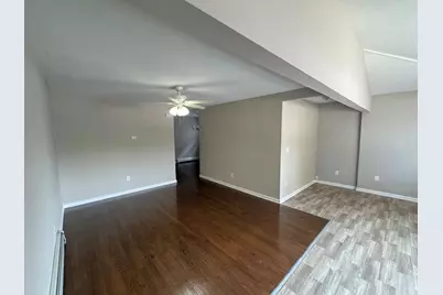 71 Suburbia Ct, Jersey City, NJ 07305 - Photo 3
