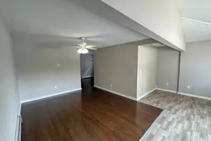 71 Suburbia Ct, Jersey City, NJ 07305 - Photo 3