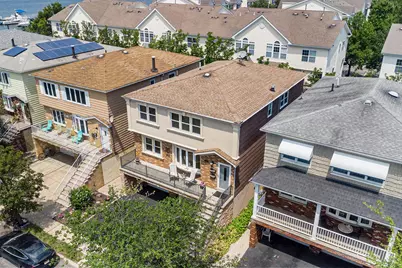 13 Schuyler Pl West, Bayonne, NJ 07002 - Photo 3