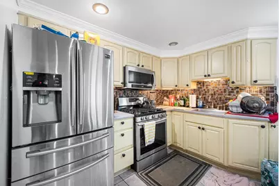 13 Schuyler Pl West, Bayonne, NJ 07002 - Photo 11