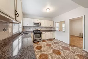 352 Forest St, Kearny, NJ 07032 - Photo 9