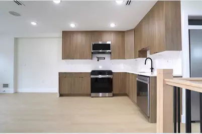 182 Columbia Ave, Jersey City, NJ 07307 - Photo 5