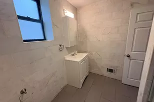 39 Newkirk Ave, Jersey City, NJ 07306 - Photo 21