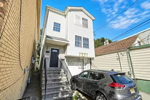 87 Cottage St, Bayonne, NJ 07002 - Photo 7