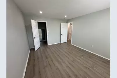 27 Cottonwood St, Jersey City, NJ 07305 - Photo 9