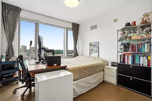 75 Park Ln S, Jersey City, NJ 07310 - Photo 19