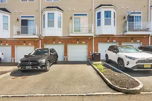 275 Custer Ave, Jersey City, NJ 07305 - Photo 15