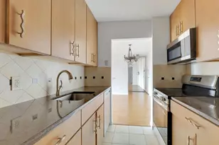 9019 Wall St, North Bergen, NJ 07047 - Photo 11