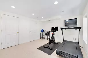 313 1/2 4th St, Jersey City, NJ 07302 - Photo 23