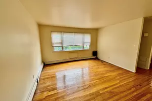33 W 56th St, Bayonne, NJ 07002 - Photo 3