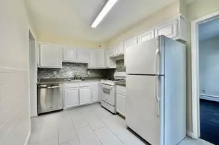 60 Hopkins Ave, Jersey City, NJ 07306 - Photo 5