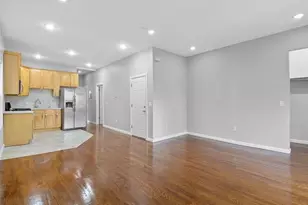 35 Lexington Ave, Jersey City, NJ 07304 - Photo 3