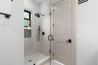 322 Princeton Ave, Jersey City, NJ 07305 - Photo 11