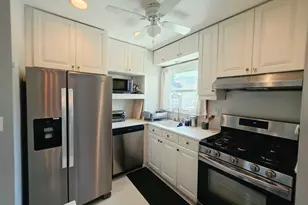 9 Elna Ct, Bayonne, NJ 07002 - Photo 7