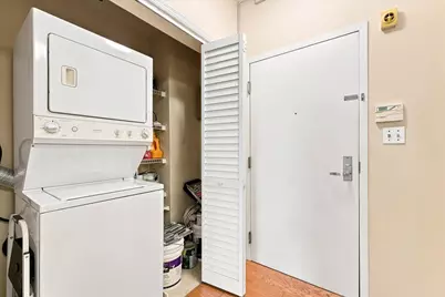 15 Freedom Way #306, Jersey City, NJ 07305 - Photo 11