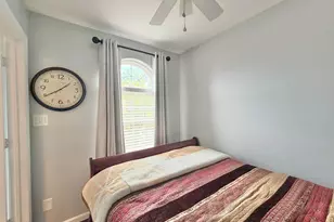 87 Wallis Ave, Jersey City, NJ 07306 - Photo 19