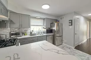 87 Wallis Ave, Jersey City, NJ 07306 - Photo 11