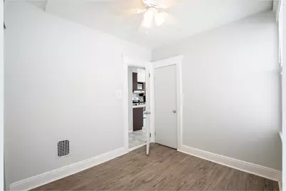 24 Edwards Ct #2, Bayonne, NJ 07002 - Photo 7