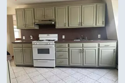 17 East 50th St #2, Bayonne, NJ 07002 - Photo 3