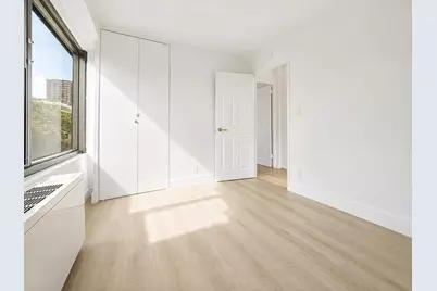 135 Montgomery St #4G, Jersey City, NJ 07302 - Photo 15