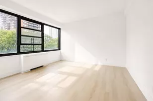 135 Montgomery St, Jersey City, NJ 07302 - Photo 9