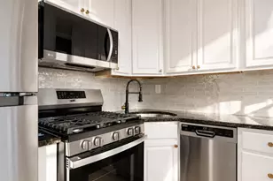 135 Montgomery St, Jersey City, NJ 07302 - Photo 13