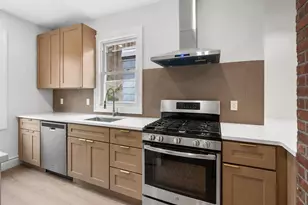 32 Storms Ave, Jersey City, NJ 07306 - Photo 9