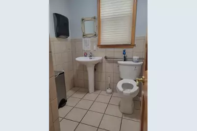 801 Kennedy Blvd, Bayonne, NJ 07002 - Photo 9