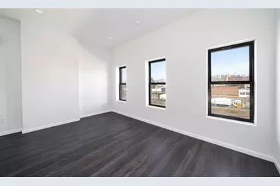 258 Suydam Ave, Jersey City, NJ 07304 - Photo 3